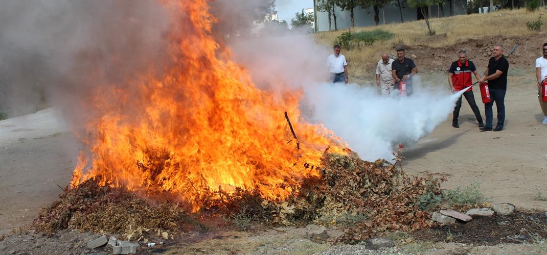 İL MÜDÜRLÜĞÜMÜZDE YANGIN SÖNDÜRME TATBİKATI YAPILDI